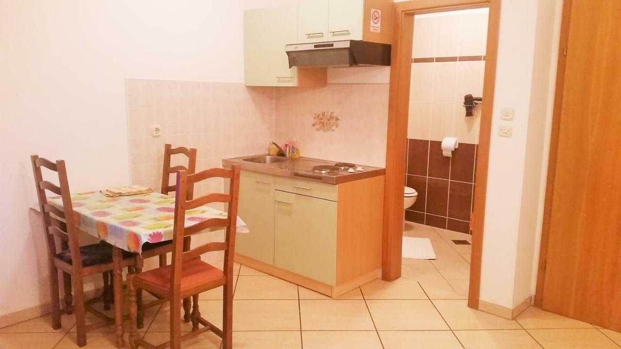 Obala Apartment & Studios มาลินสกา ภายนอก รูปภาพ